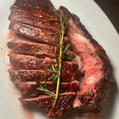 A Feast for the Eyes, A Treat for the Table - Gallery Image 9